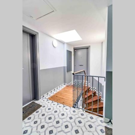 Апартаменты New Design Studio Walking To The Beach And Shops Вильфранш-сюр-Мер Экстерьер фото